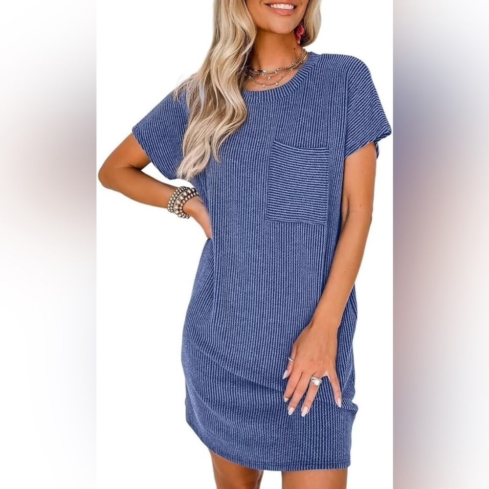 Casual & Comfortable 
Classic Blue Striped
Ribbed T-Shirt Dress
2-3XL